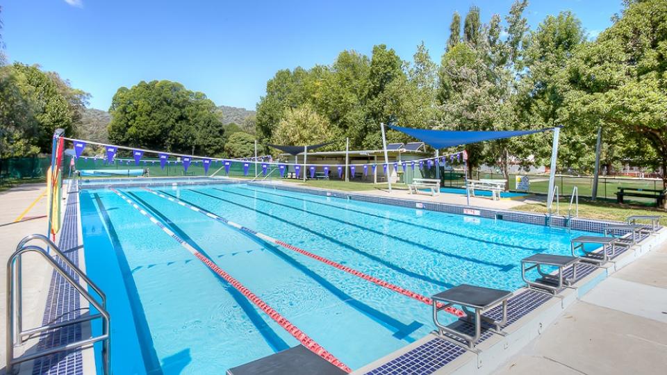 Myrtleford Swimming Pool